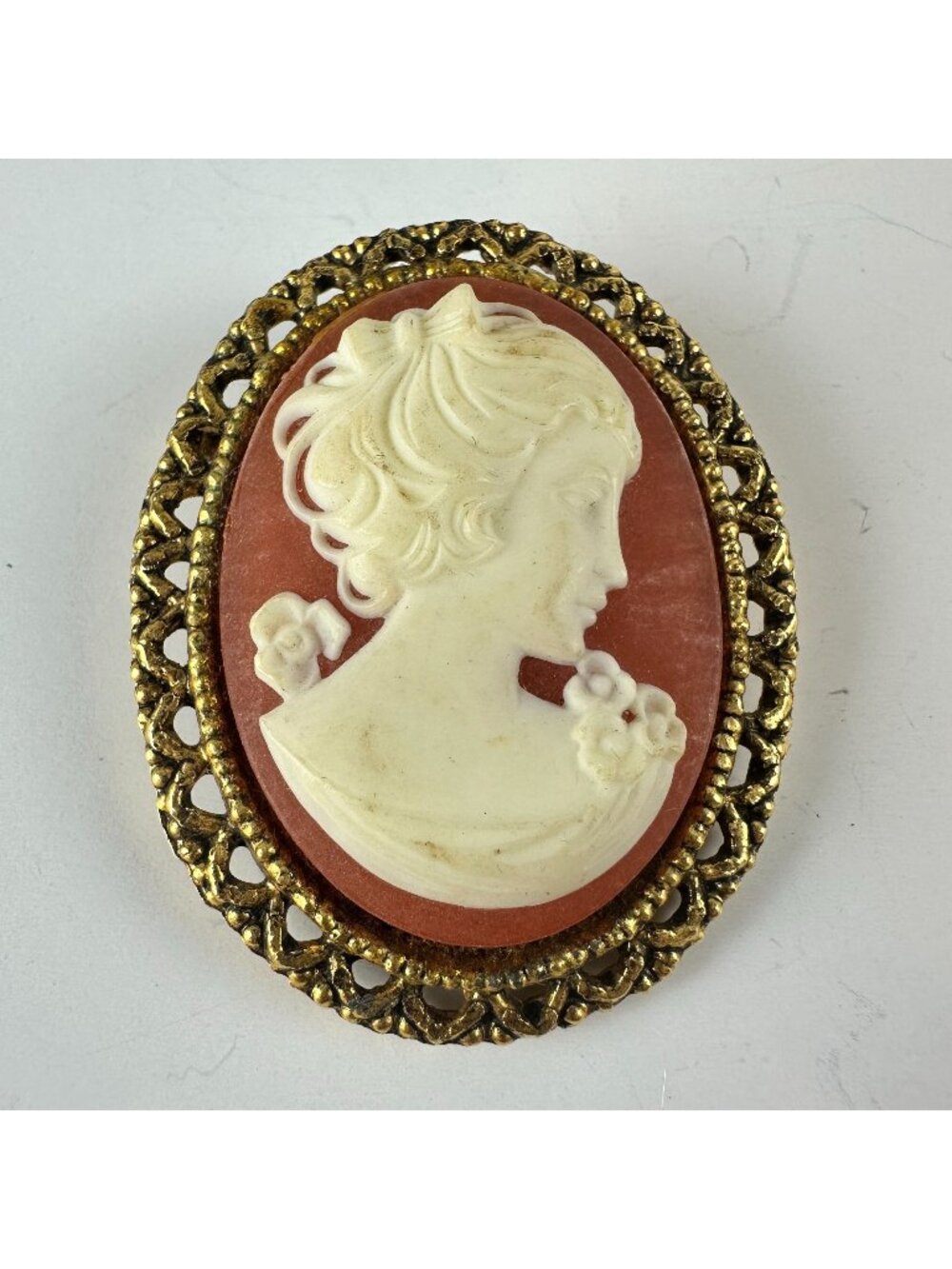 Cameo Brooch Imitation Coral Gold Tone